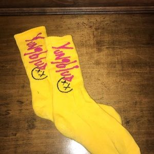 YUNGBLUD yellow tour socks